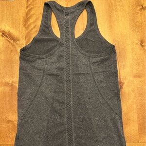 Lululemon Swiftly Tech Racerback Tank Top size 6
